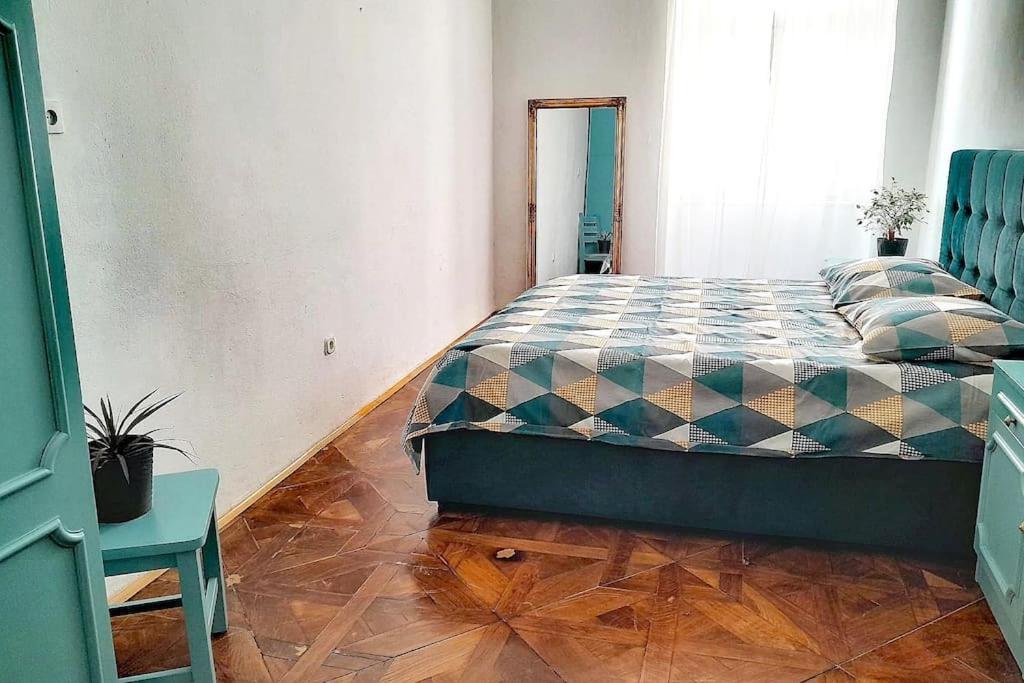 Spacious Mauro & Pia In Center Of Apartment