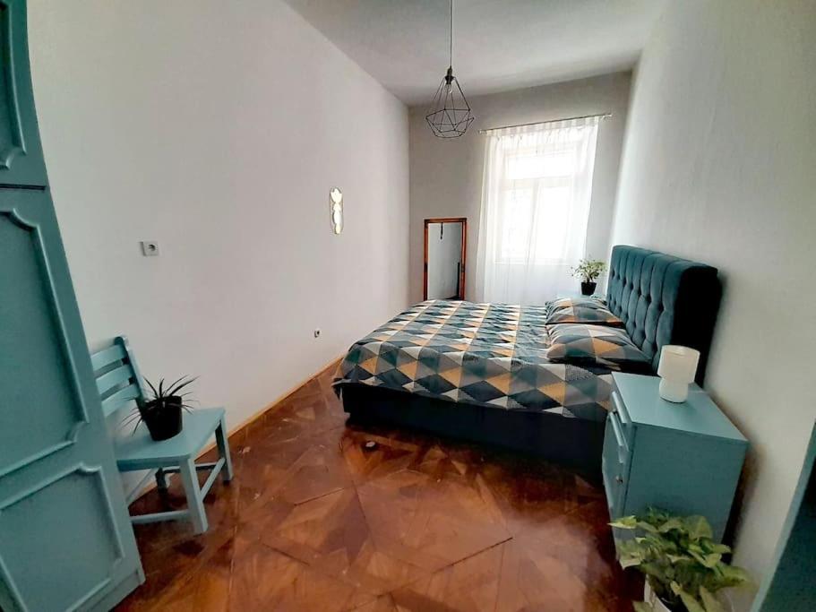 Apartment Spacious Mauro & Pia In Center Of